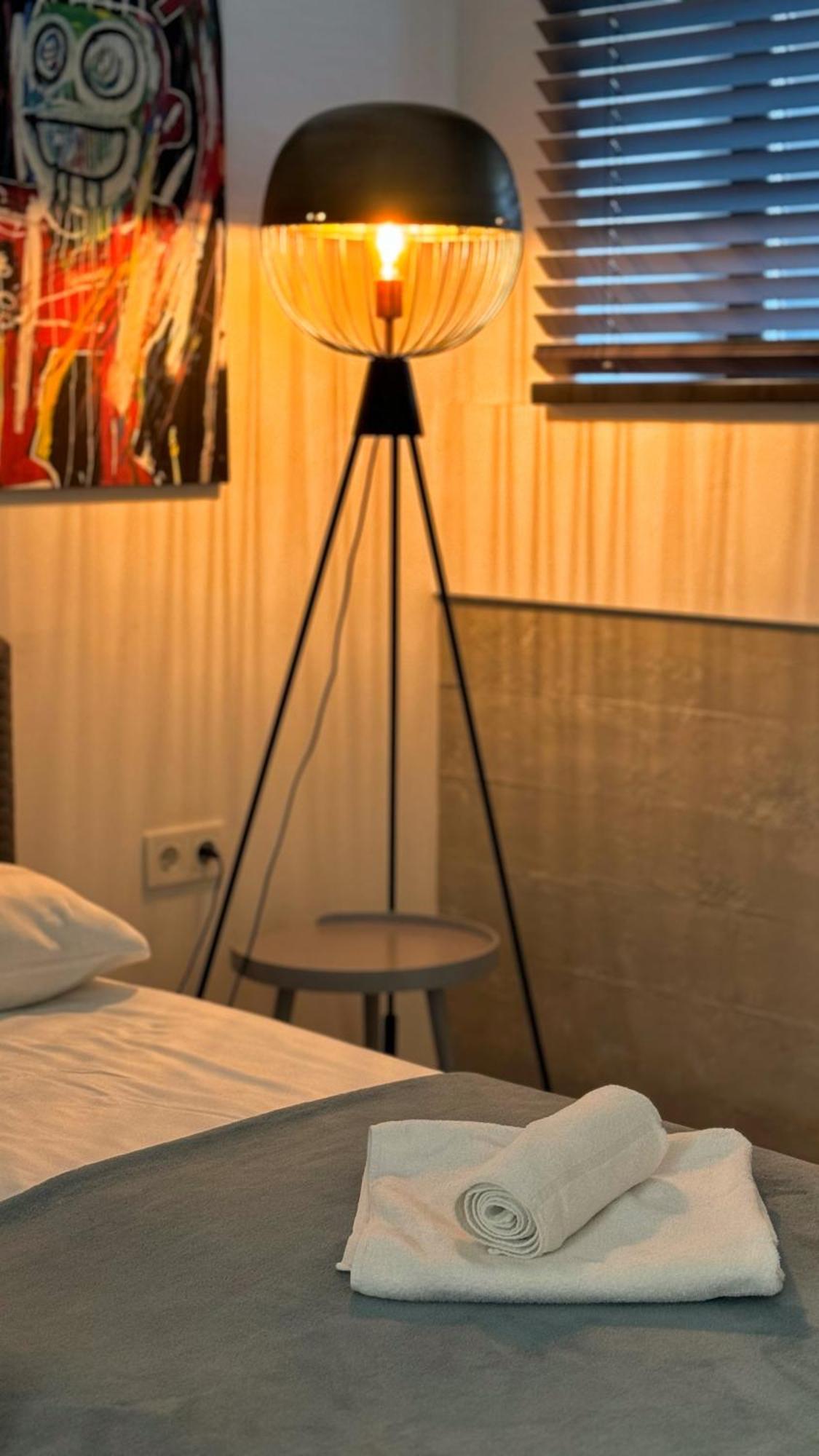 Modern And Spacious Loft Type Apartment 8 With Free Private Parking By "Owl Jazz Apartments" Kaunas Kültér fotó