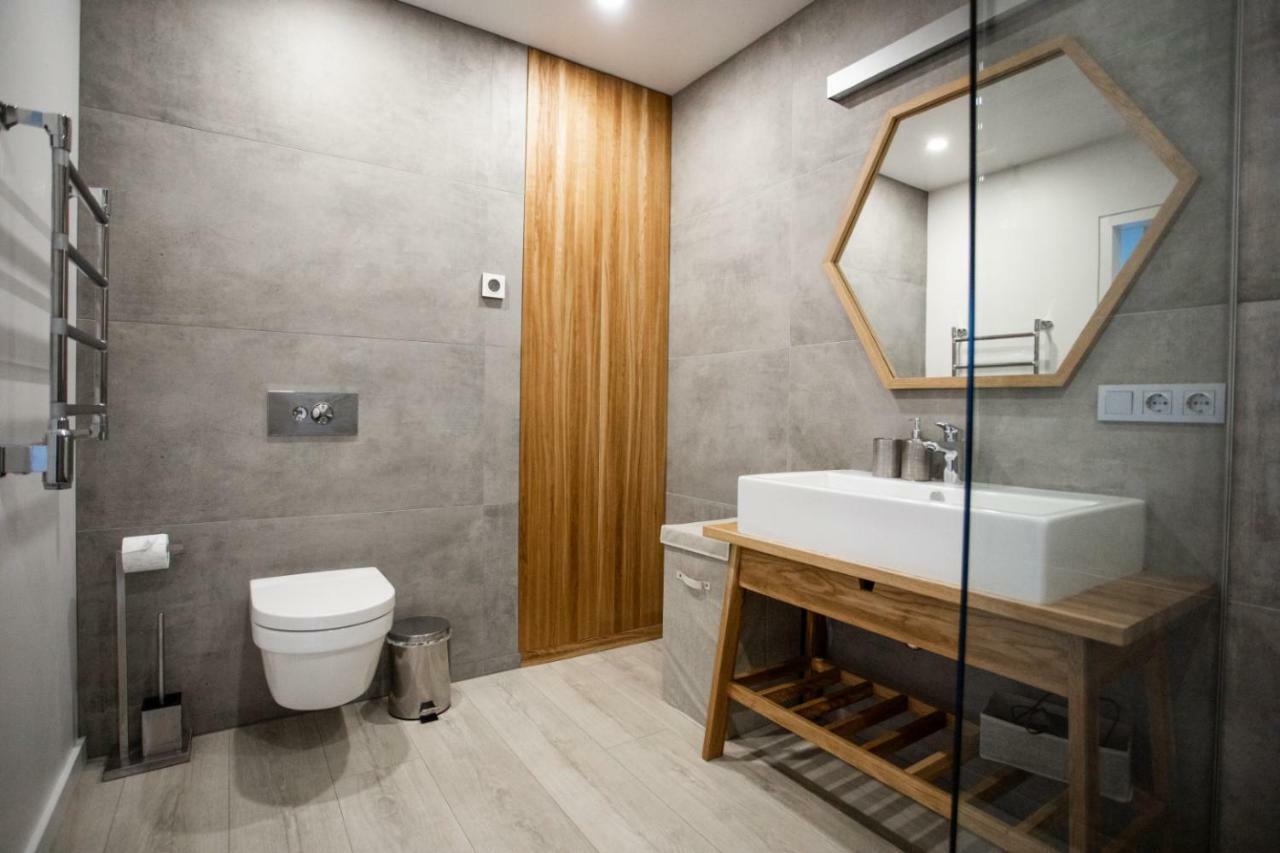 Modern And Spacious Loft Type Apartment 8 With Free Private Parking By "Owl Jazz Apartments" Kaunas Kültér fotó